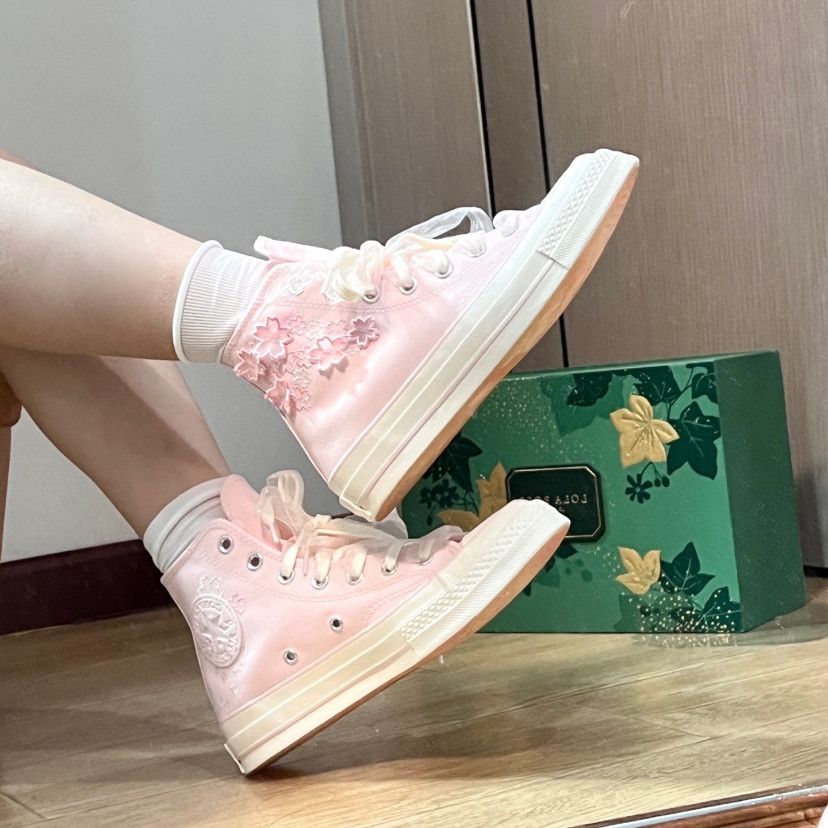 Canvas Sneaker High - Kadın Nakışlı Kanvas Spor Ayakkabılar Kiraz