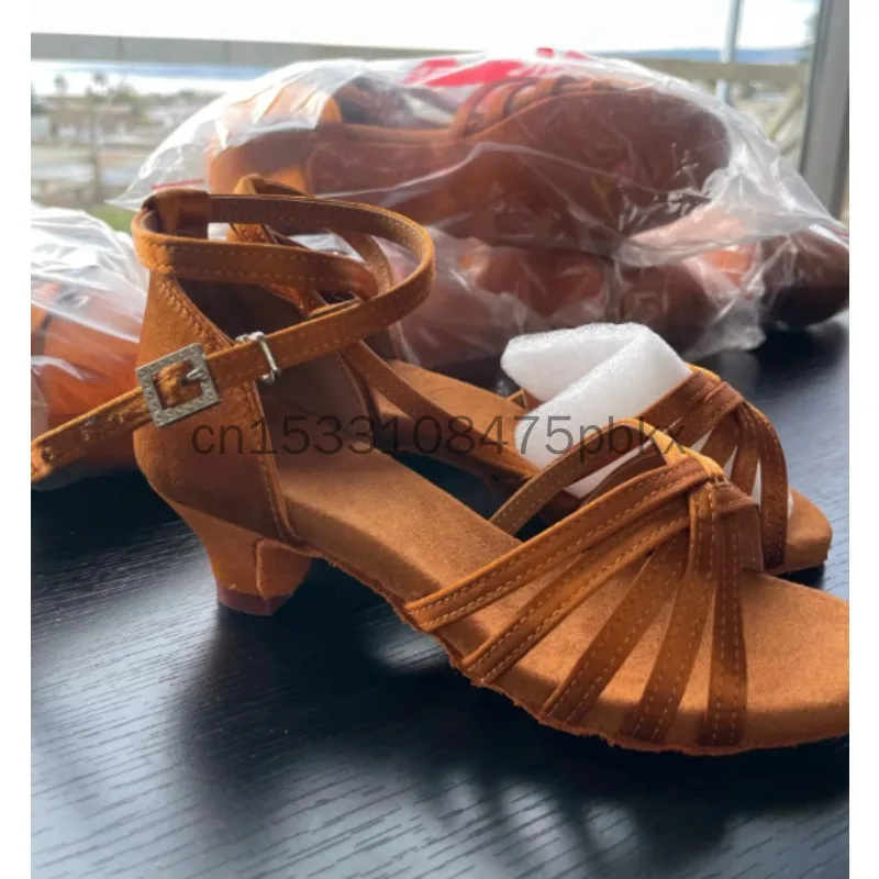 Men Shoes Kinds - Yetişkinler İçin Saten Latin Dans Ayakkabıları