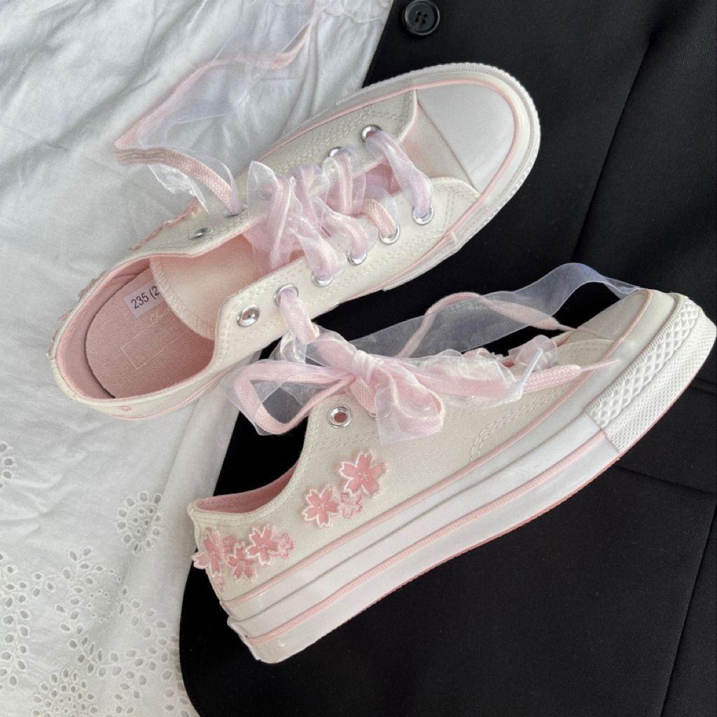 Kadın Nakışlı Kanvas Spor Ayak - Canvas Sneaker High incelemesi ve fiyatı